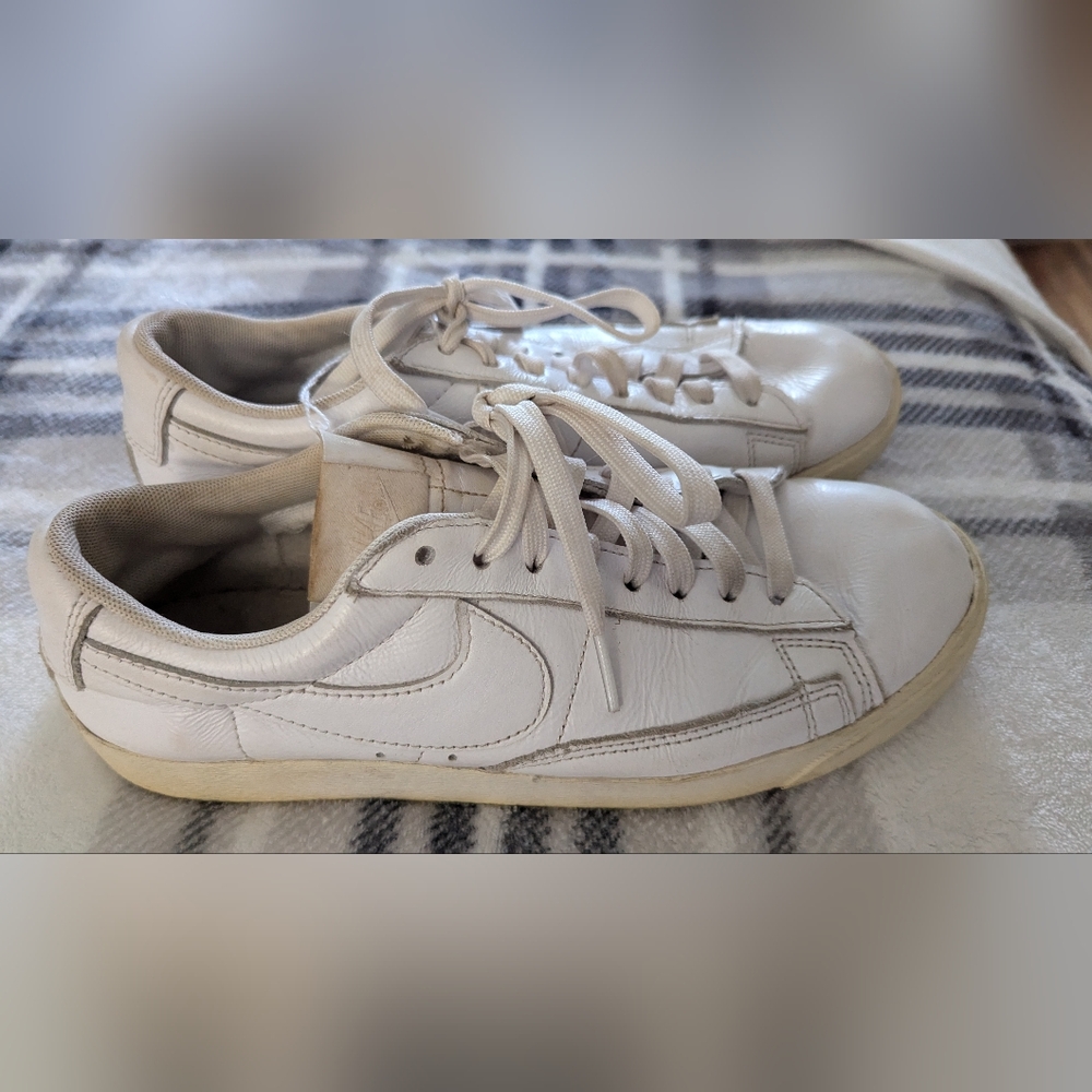 Nike White Sneakers with Leather Finish